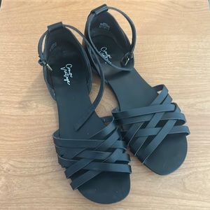 Crown vintage Ankle Strap Flat Sandals 8.5